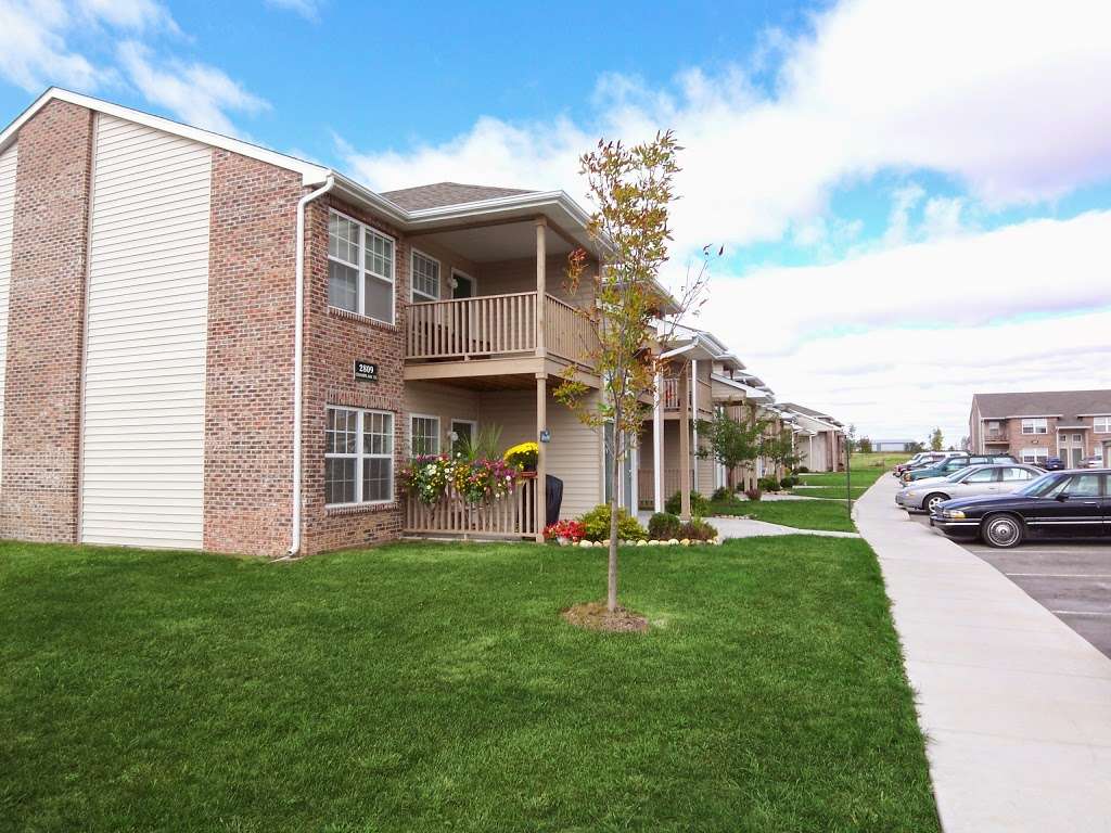 Turnberry Court Apartments | 2811 Champlain St, Ottawa, IL 61350, USA | Phone: (815) 433-9400