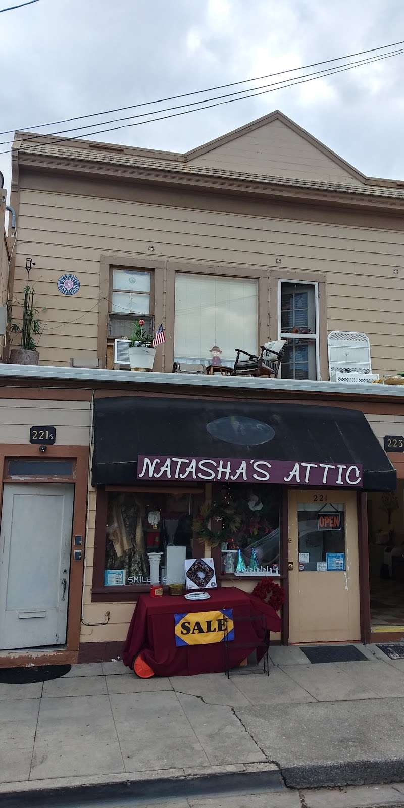 Natashas Attic | 221 Montezuma St, Rio Vista, CA 94571, USA