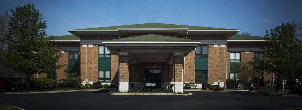 Hospice Inpatient Facility | 2626 17th St, Columbus, IN 47201, USA | Phone: (812) 314-8000