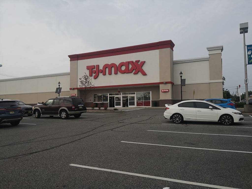 T.J. Maxx | 903 St GeorgeS Ave, Woodbridge Township, NJ 07095, USA | Phone: (732) 636-1409