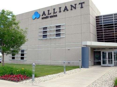 Alliant Credit Union - Chicago | 11545 W E Touhy Ave, Chicago, IL 60666, USA | Phone: (800) 328-1935
