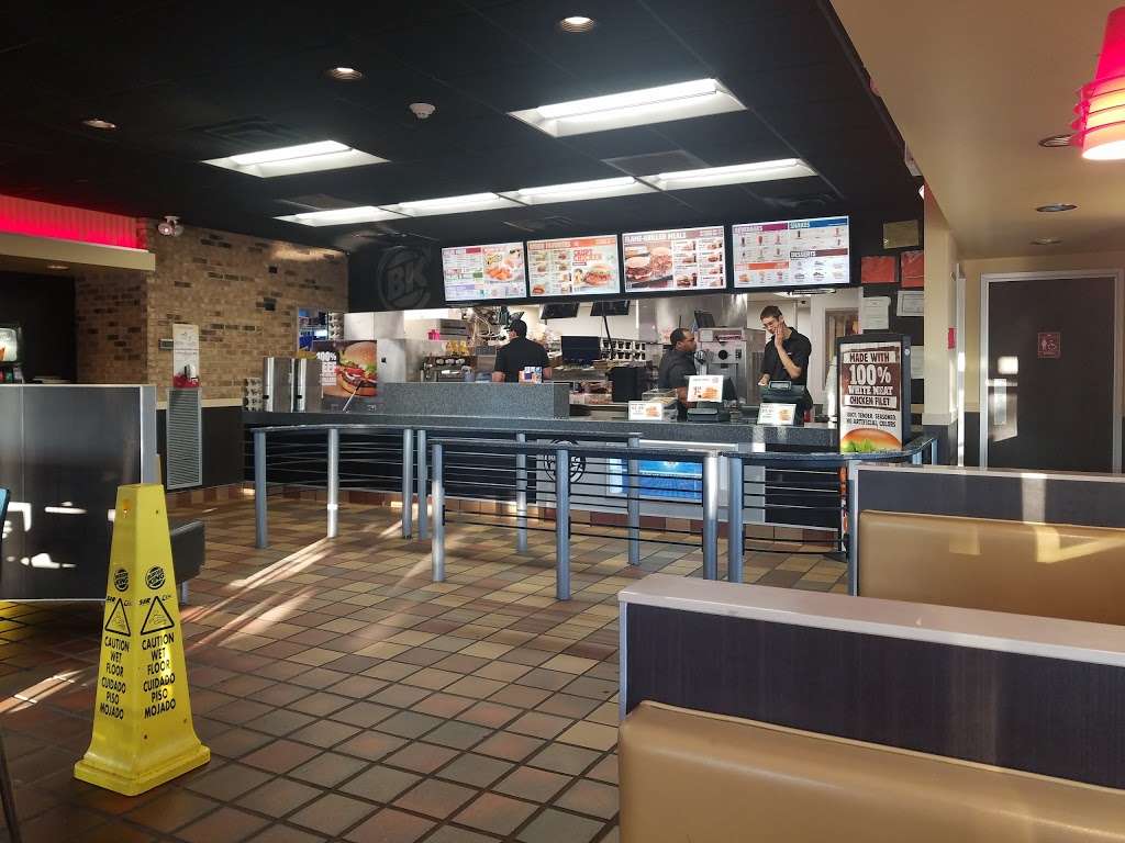 Burger King | 259 Highland Ave, Salem, MA 01970, USA | Phone: (978) 744-9467