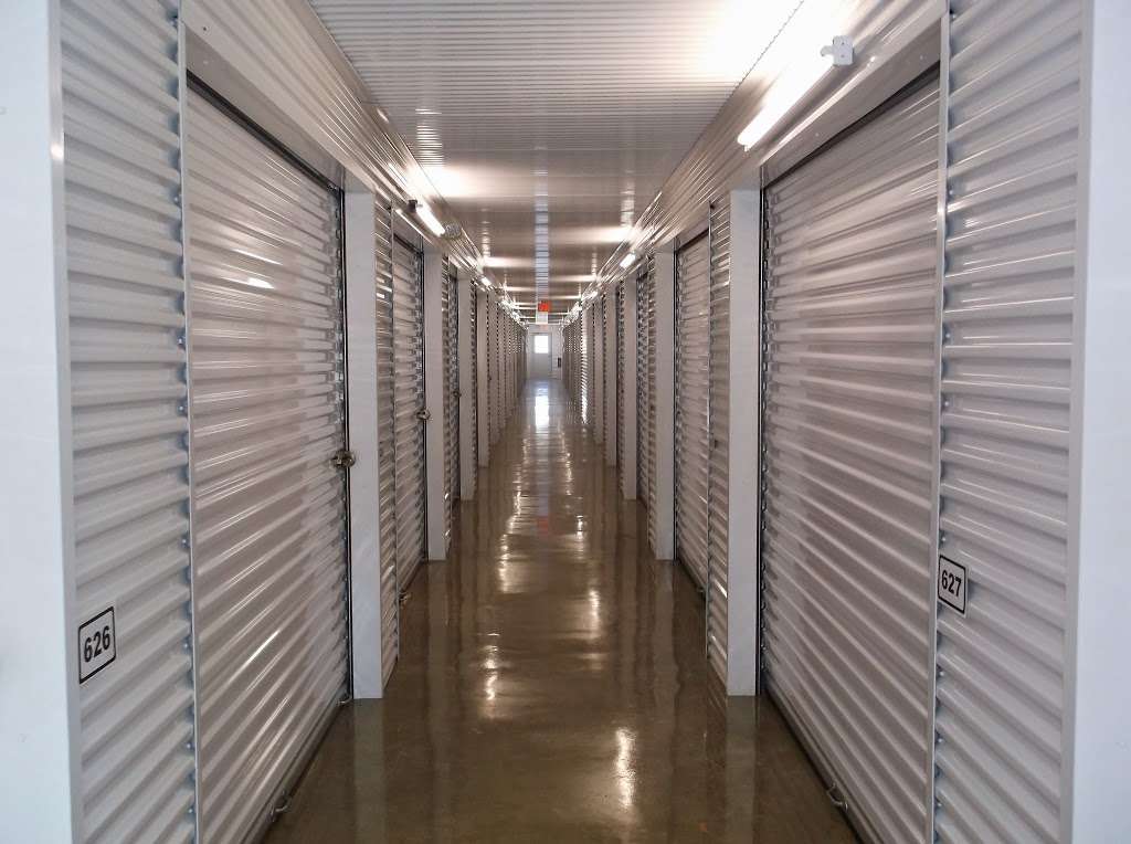 StorQuest Self Storage | 454 W Baseline Rd, Claremont, CA 91711, USA | Phone: (909) 784-1121