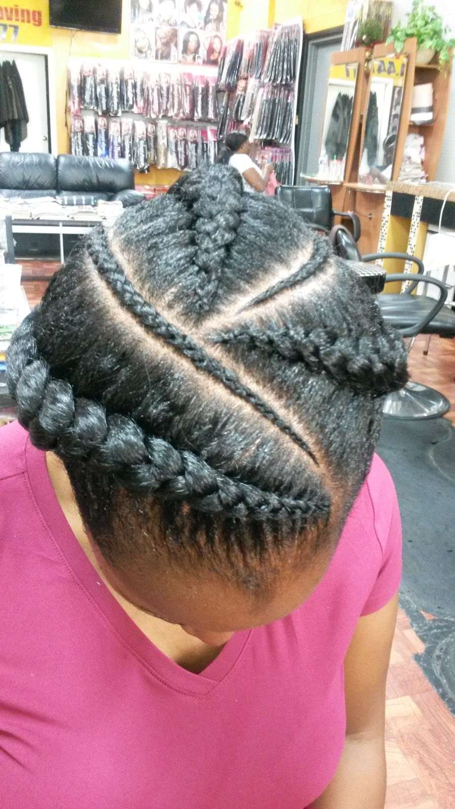 Fatu United Braids & Weaves | 13935 Jefferson Davis Hwy, Woodbridge, VA 22191, USA | Phone: (703) 491-4477