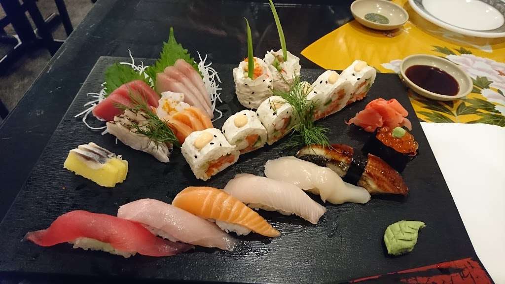 Sushi By Kazu Japanese Restaurant | 3333 U.S. 9, Freehold, NJ 07728, USA | Phone: (732) 370-2528