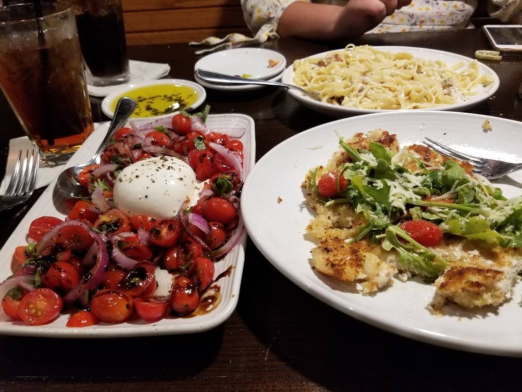 Carrabbas Italian Grill | 3200 W Gate City Blvd, Greensboro, NC 27407, USA | Phone: (336) 323-6069