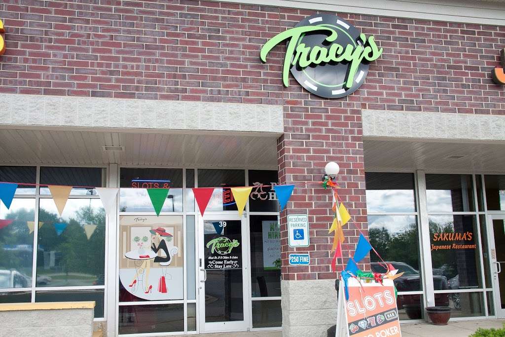 Tracys | 39 S Sutton Rd, Streamwood, IL 60107, USA | Phone: (630) 823-8065