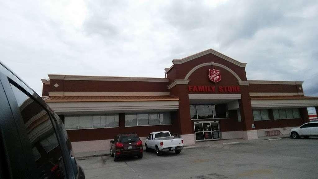 The Salvation Army Family Store & Donation Center | 20230 Us 281 North, San Antonio, TX 78258, USA | Phone: (210) 545-4024