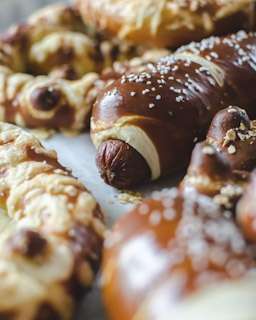 Gnarly Knots Pretzel Company | 100 W St Charles Rd, Lombard, IL 60148, United States | Phone: (630) 376-6188