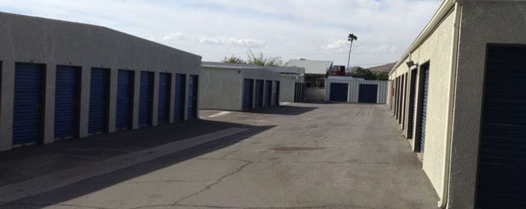 Extra Storage Lake Elsinore | 33400 Mission Trail, Wildomar, CA 92595, USA | Phone: (951) 579-4170