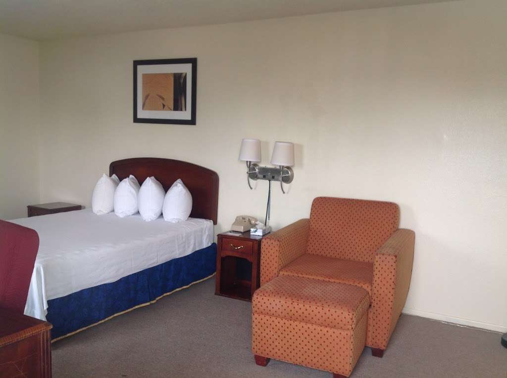 Eunice Plaza Motel | 9961 East, Valley Blvd, El Monte, CA 91731, USA | Phone: (626) 448-1688