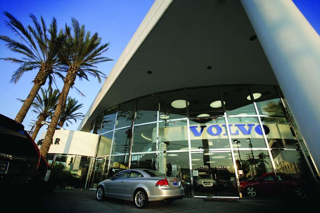 Galpin Volvo | 15500 Roscoe Blvd, Van Nuys, CA 91406, USA | Phone: (818) 997-3800