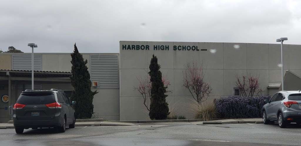 Harbor High School | 300 La Fonda Ave, Santa Cruz, CA 95062, USA | Phone: (831) 429-3810