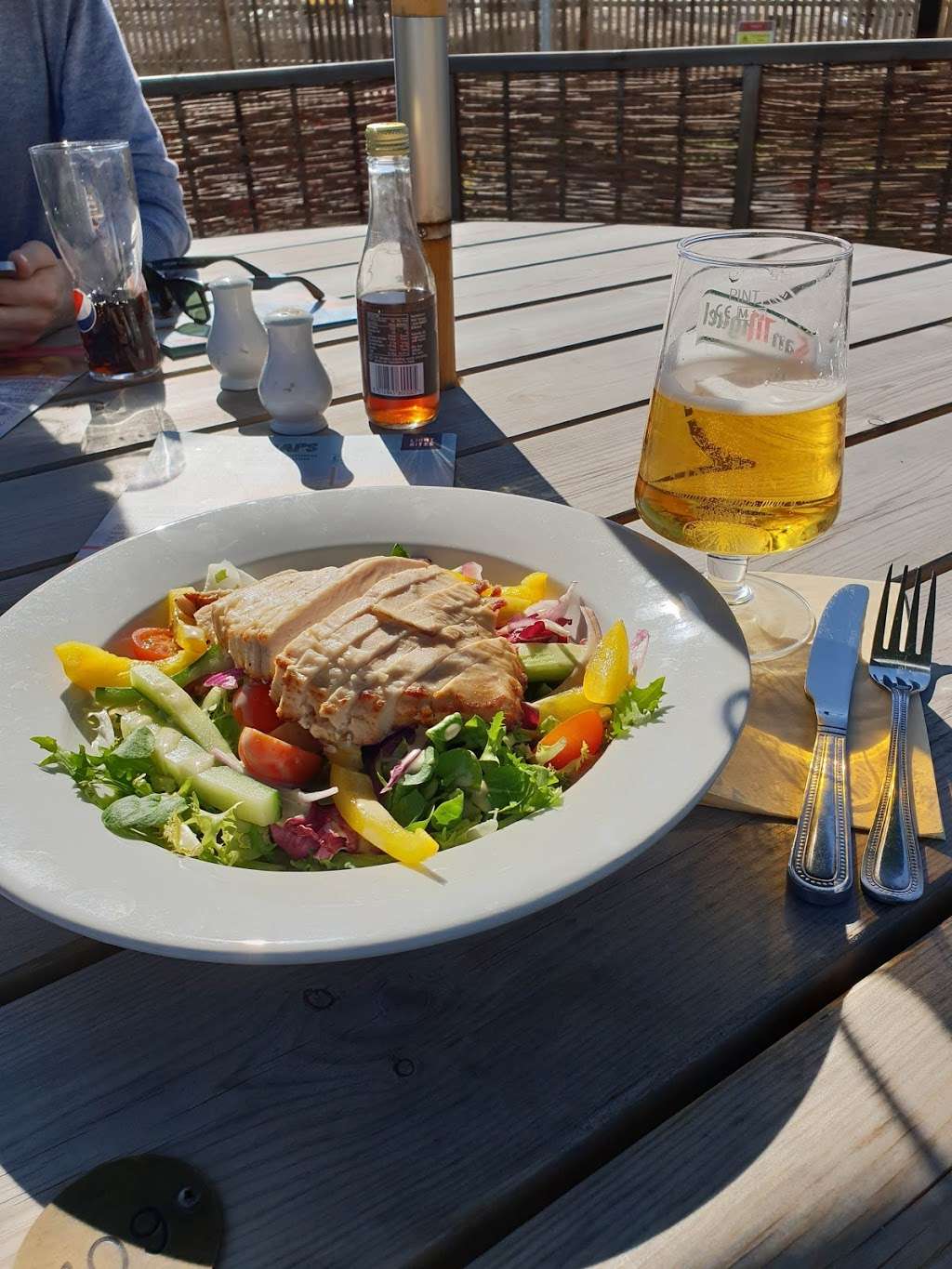 The Spring River | Talbot Lane, Ebbsfleet Valley, Swanscombe DA10 1AZ, UK | Phone: 01322 250170