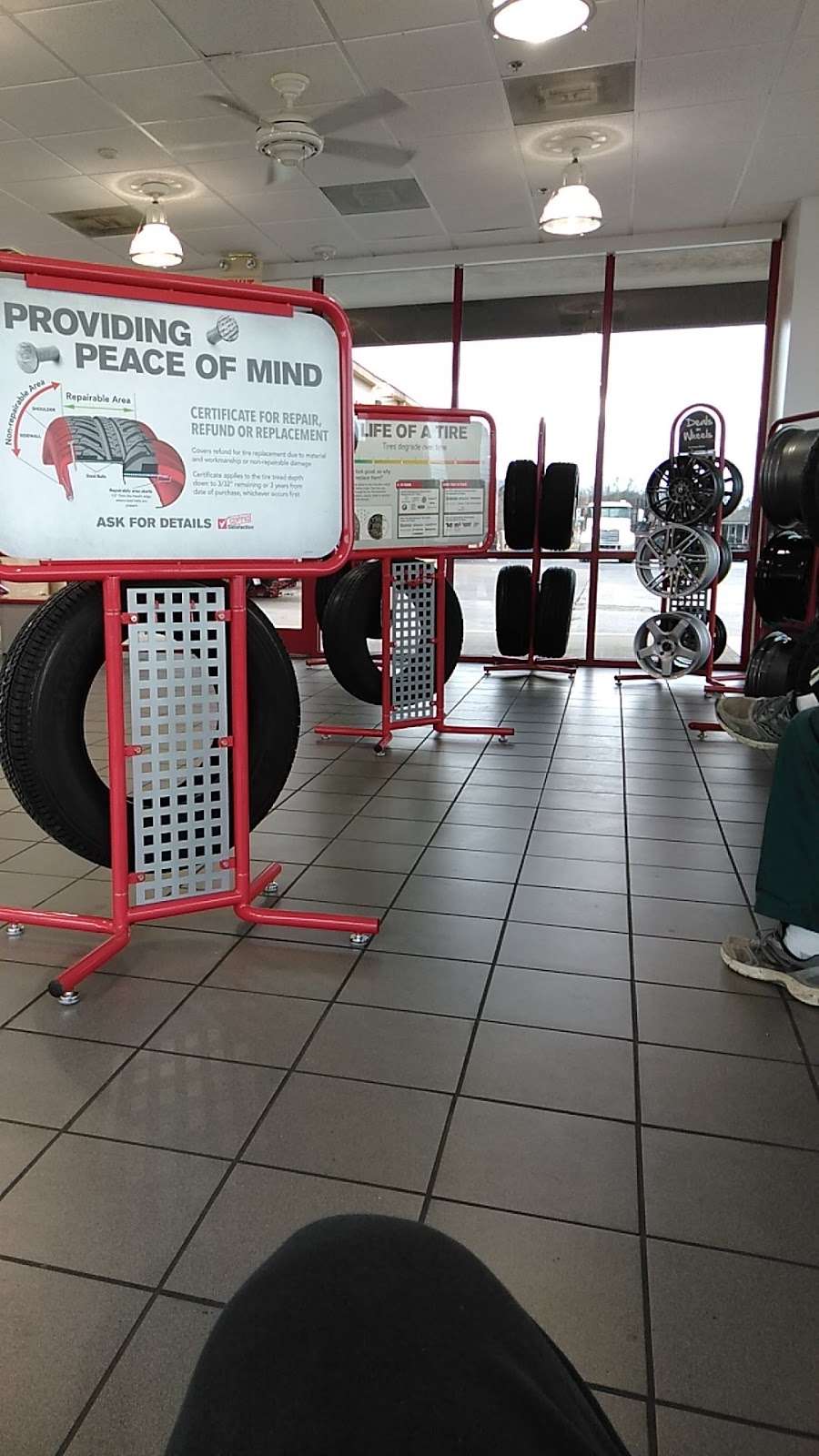 Discount Tire | 1700 Decker Dr, Baytown, TX 77520, USA | Phone: (281) 427-6775