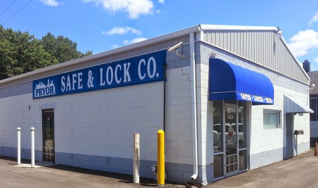 Pryor Safe and Lock | 5424 S Brookville Rd, Indianapolis, IN 46219, USA | Phone: (317) 352-1281