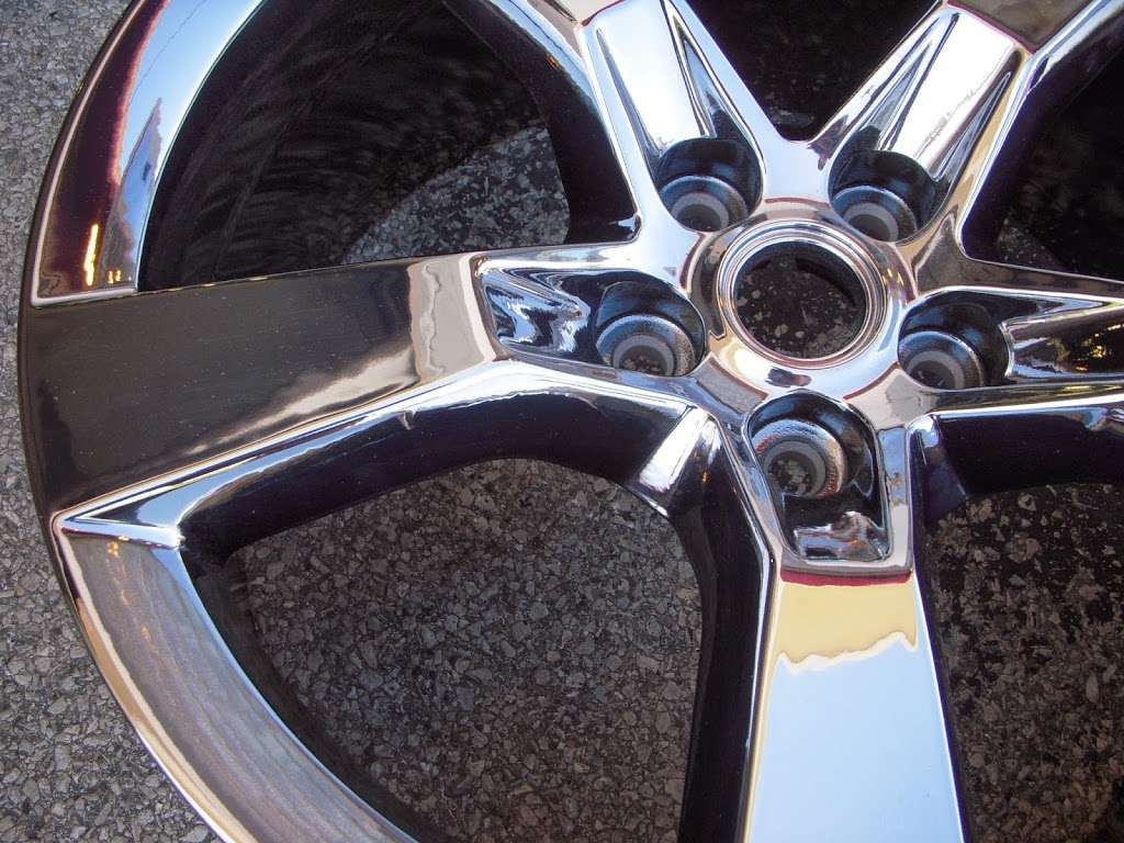 Chicago Rim Repair | 2750 Skokie Valley Rd, Highland Park, IL 60035 | Phone: (847) 433-1900