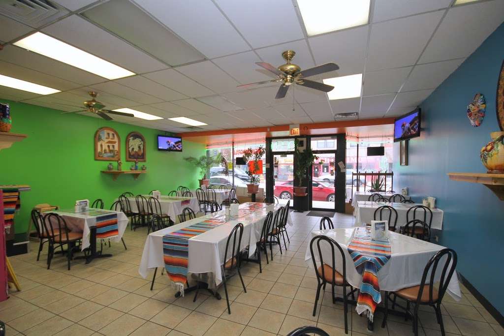 Ericks Tacos | 1967 W Lawrence Ave, Chicago, IL 60640, USA | Phone: (773) 334-6920