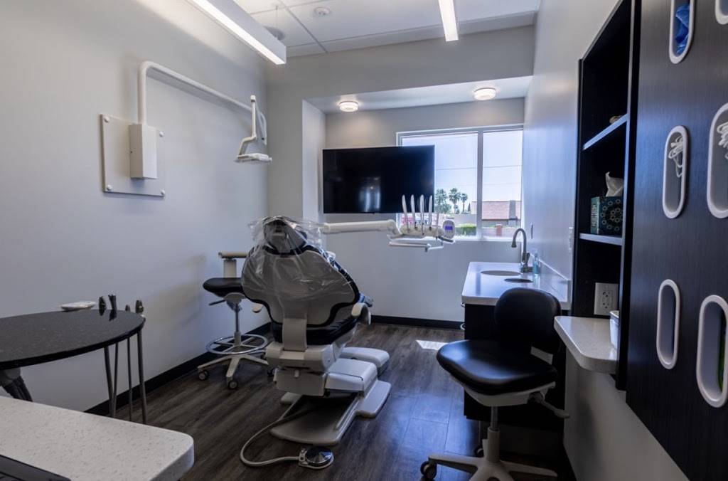 Advanced Dental Care of AZ | 707 E Northern Ave, Phoenix, AZ 85020, USA | Phone: (602) 504-6400