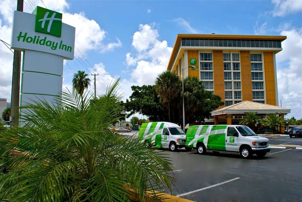 Holiday Inn Miami-International Airport | 1111 S Royal Poinciana Blvd, Miami Springs, FL 33166 | Phone: (305) 885-1941