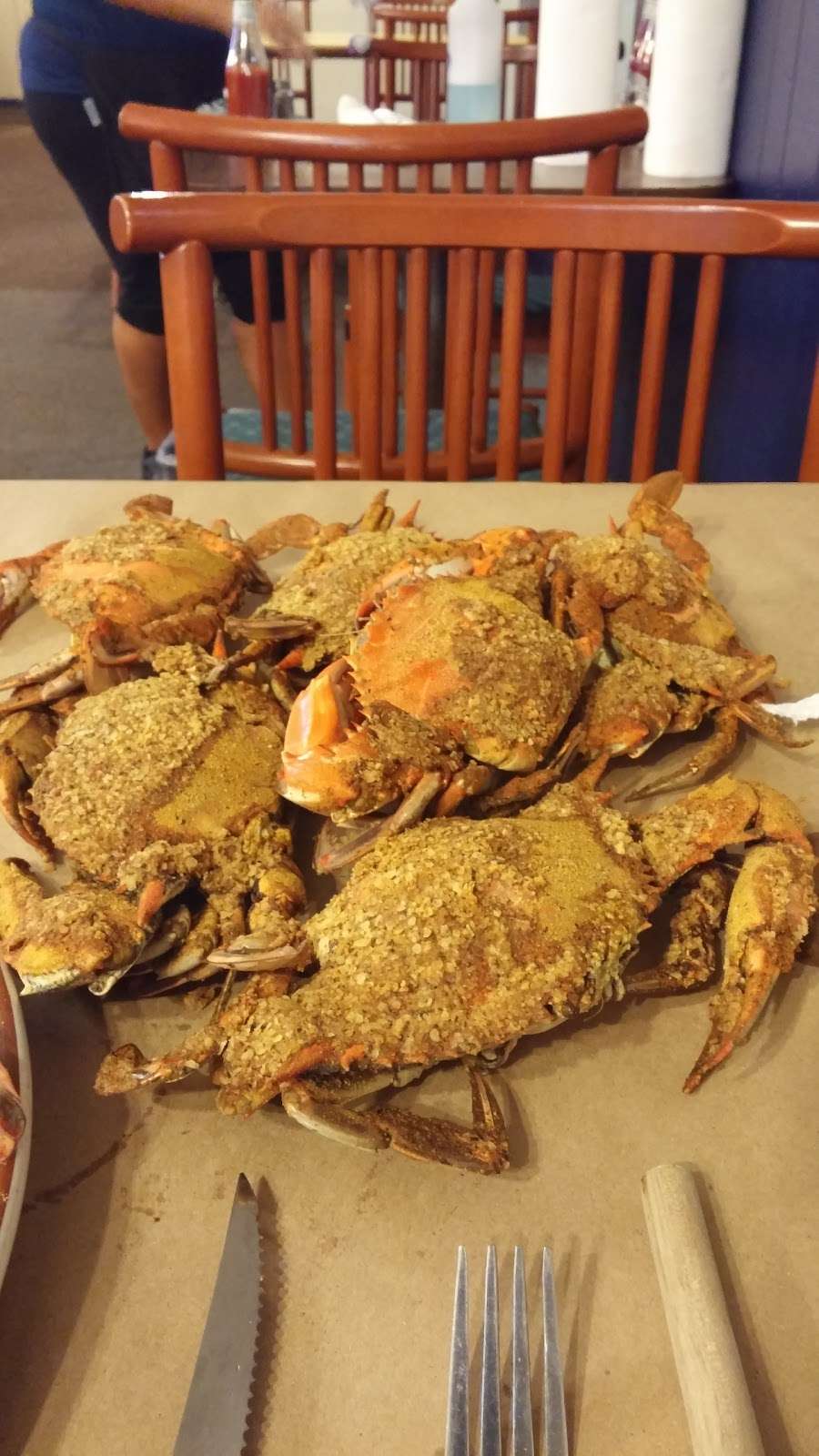 Lestardos Crab House | 135 Christiana Rd #7, New Castle, DE 19720 | Phone: (302) 328-5070