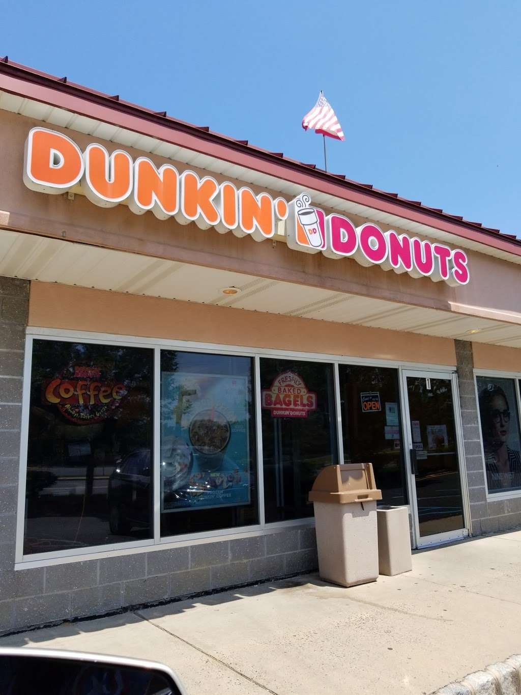 Dunkin Donuts | 495 Georges Rd, Monmouth Junction, NJ 08852, USA | Phone: (732) 274-1988