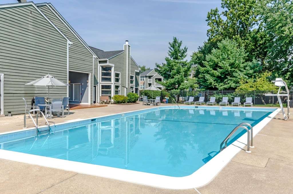 The Crossings at White Marsh Apartments | 1 Lincoln Woods Way, Perry Hall, MD 21128 | Phone: (410) 931-0600