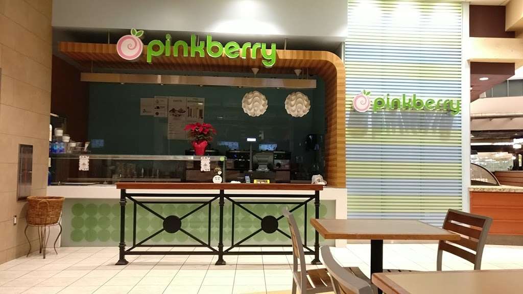 Pinkberry | 18601 Airport Way Ste 135, Santa Ana, CA 92707 | Phone: (866) 452-4252