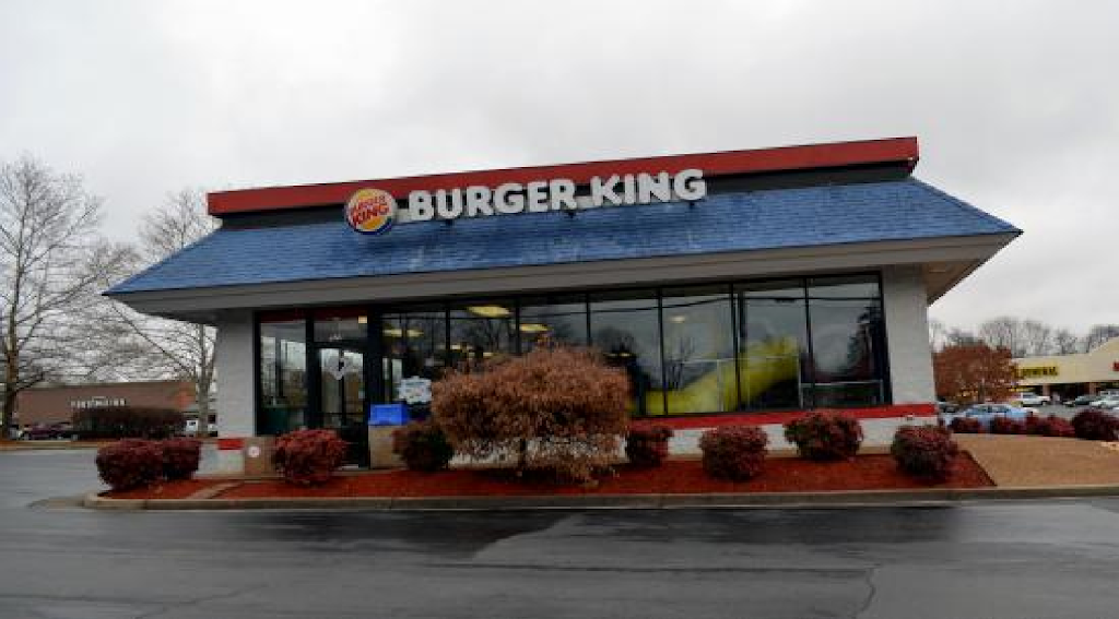 Burger King | 15 Orange Village Shopping Ctr, Orange, VA 22960, USA | Phone: (540) 672-1084