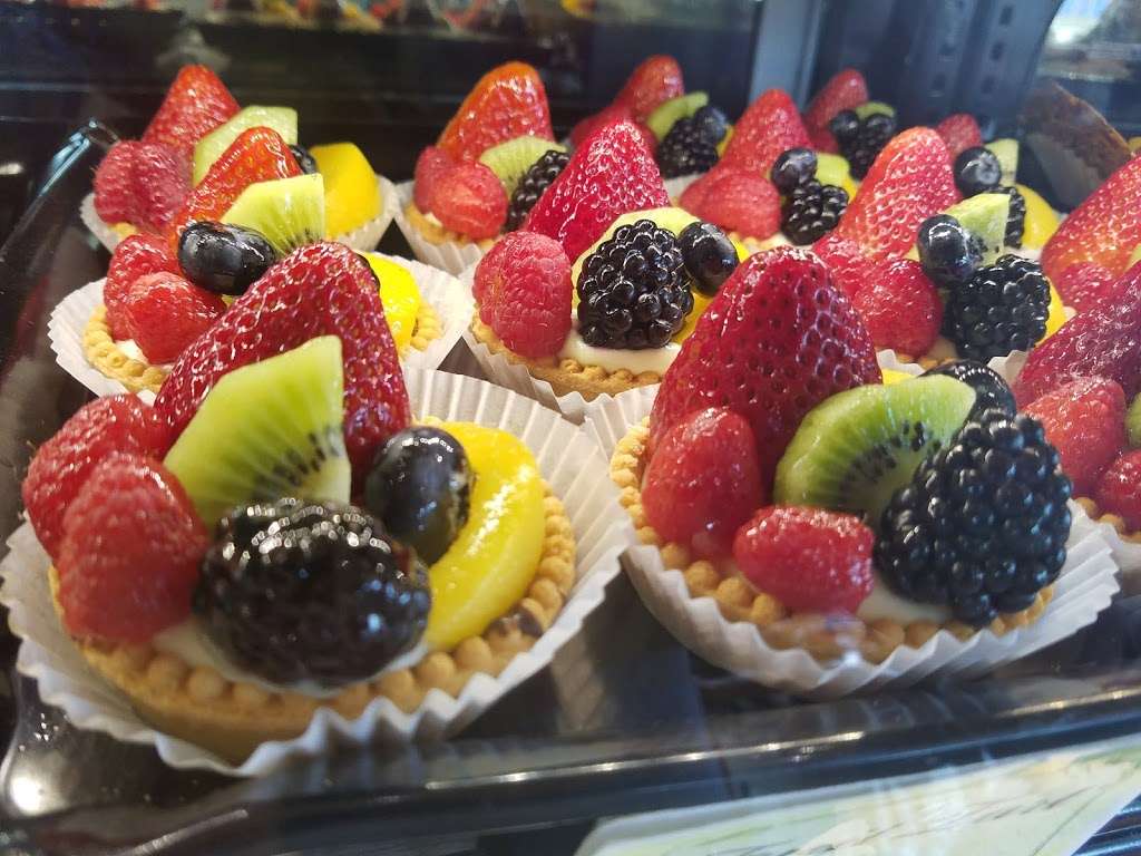 Lilit Bakery & Cafe | 12001 Victory Blvd, North Hollywood, CA 91606, USA | Phone: (818) 821-8333