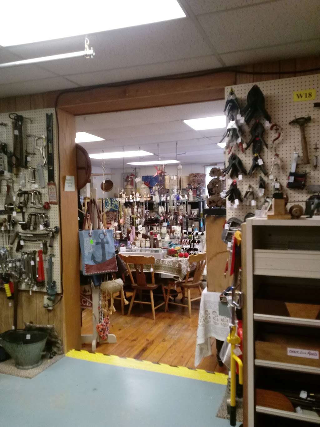 THE MILL PROPERTY ANTIQUES | 2910 Main Street (Rte. 23, Morgantown, PA 19543, USA | Phone: (610) 286-8854