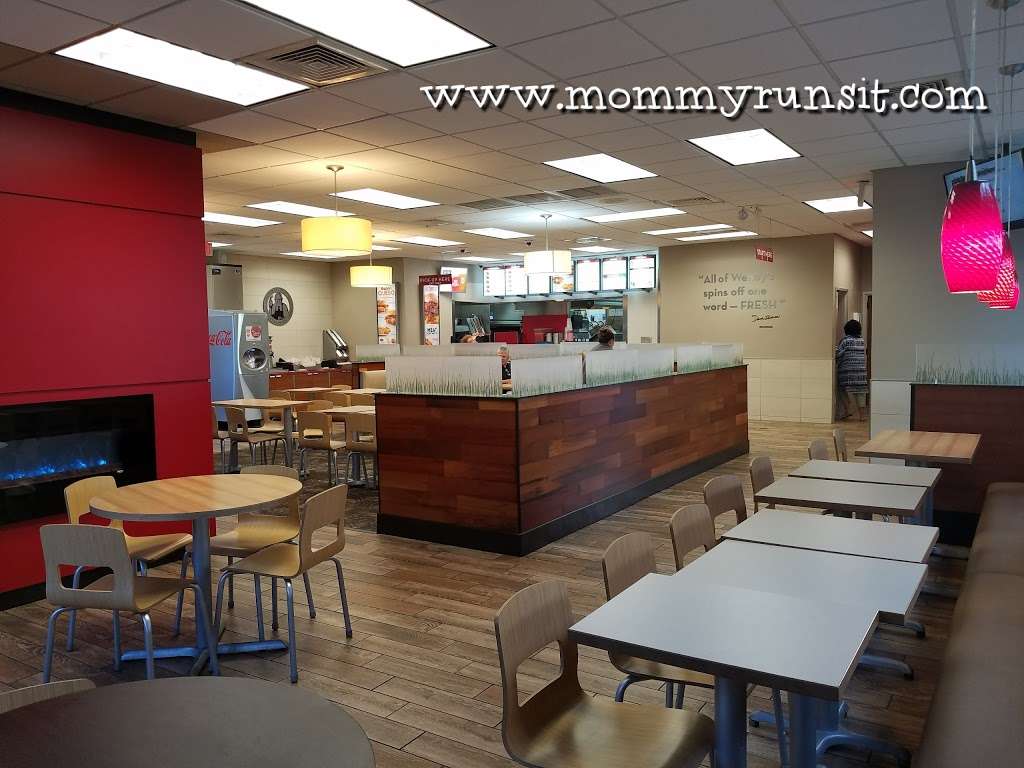 Wendys | 2110 Saxon Blvd, Deltona, FL 32725 | Phone: (386) 259-5216