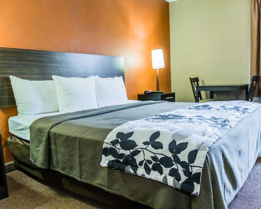 Sleep Inn & Suites Lakeland I-4 | 4321 Lakeland Park Dr, Lakeland, FL 33809, USA | Phone: (863) 577-1170