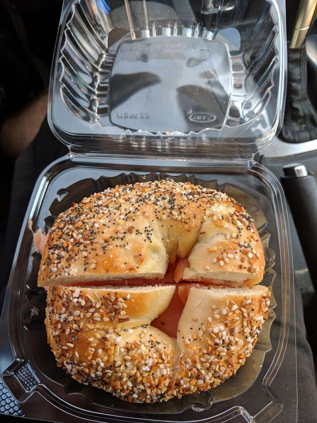 Bagels & Buns | 2491 Victory Blvd, Staten Island, NY 10314, USA | Phone: (718) 761-1900