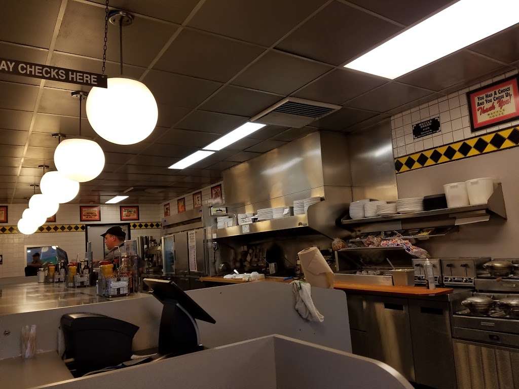 Waffle House | 2512 W Pulaski Hwy, North East, MD 21901, USA | Phone: (410) 287-4266