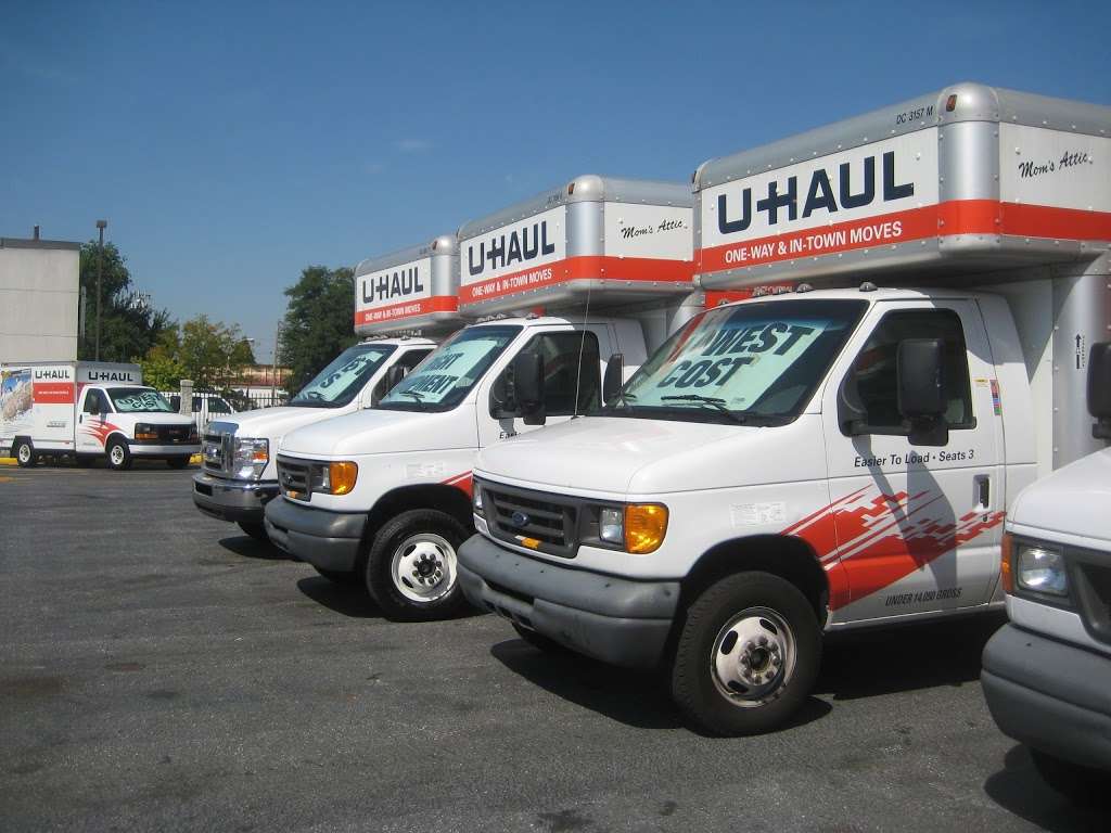 U-Haul Moving & Storage at Pulaski Hwy | 4301 Pulaski Hwy, Highlandtown, MD 21224, USA | Phone: (410) 327-7100