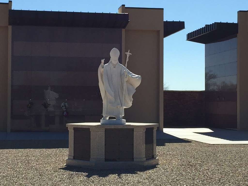 Holy Redeemer Cemetery | 23015 Cave Creek Rd, Phoenix, AZ 85024, USA | Phone: (480) 513-3243