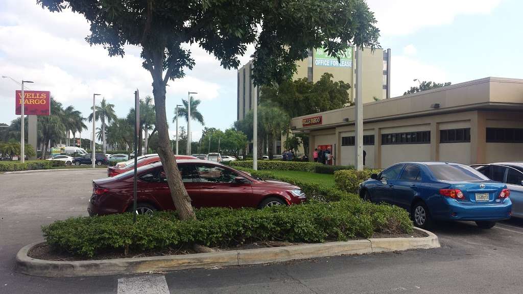 ATM (Wells Fargo Bank) | 1900 W 49th St, Hialeah, FL 33012, USA | Phone: (305) 364-2450