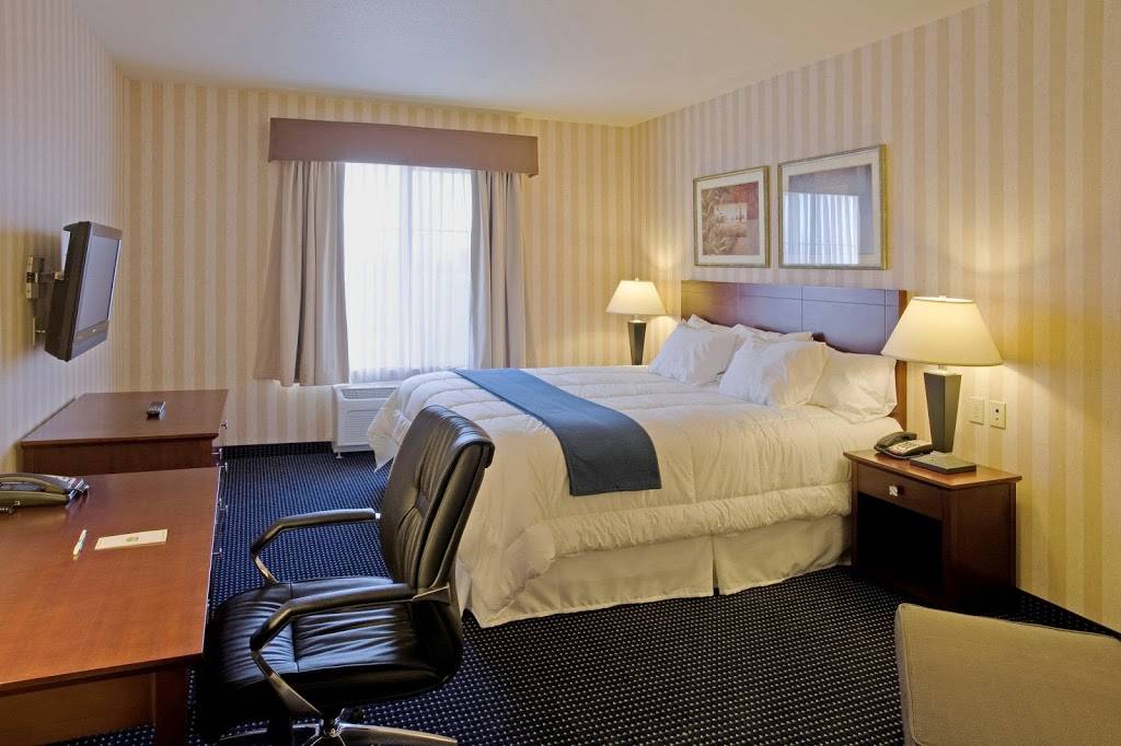 Holiday Inn Express & Suites Lathrop | 15688 S Harlan Rd, Lathrop, CA 95330, USA | Phone: (209) 373-2700