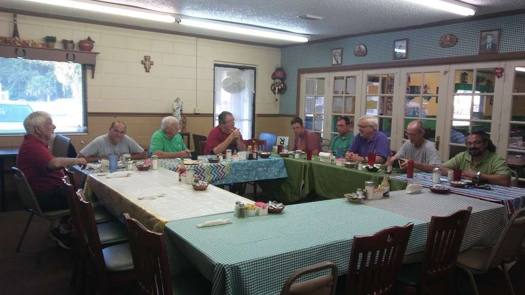 Lisas Kountry Cafe | 23911 FL-46, Sorrento, FL 32776, USA | Phone: (352) 735-3380 Lisas Kountry Cafe | 23911 FL-46, Sorrento, FL 32776, USA | Phone: (352) 735-3380