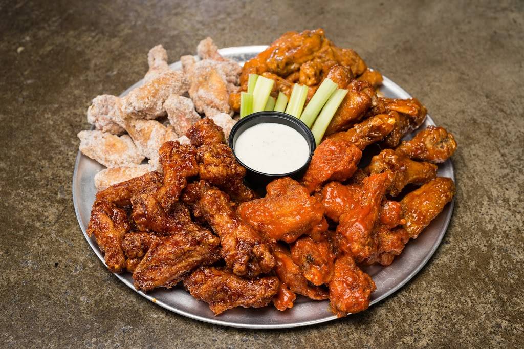 Native Grill & Wings | 5421 S Calle Santa Cruz, Tucson, AZ 85706, USA | Phone: (520) 889-5198