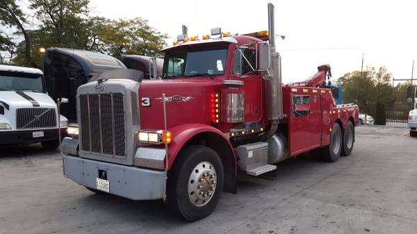 SP Towing Semi Truck | 22 Whitehall Dr, Northlake, IL 60164 | Phone: (773) 801-4860