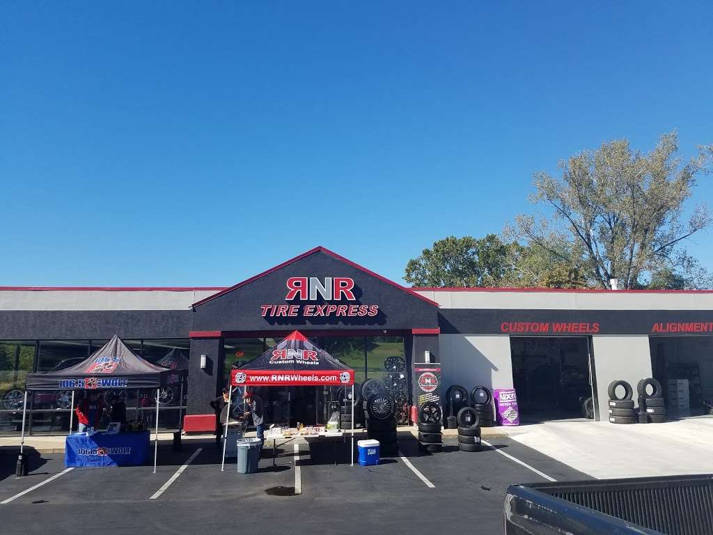 RNR Tire Express - Gladstone | 5828 N Oak Trafficway, Gladstone, MO 64118, USA | Phone: (816) 318-5400