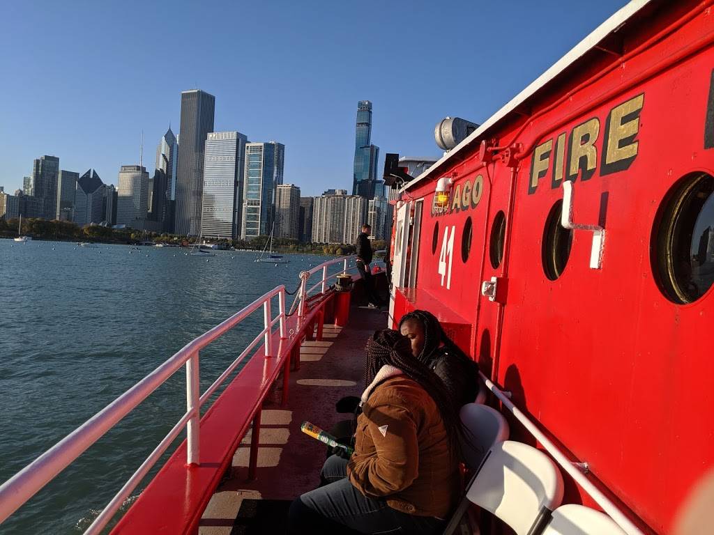 Chicago Fireboat Tours | 111 N Lake Shore Dr, Chicago, IL 60601 | Phone: (312) 919-3367