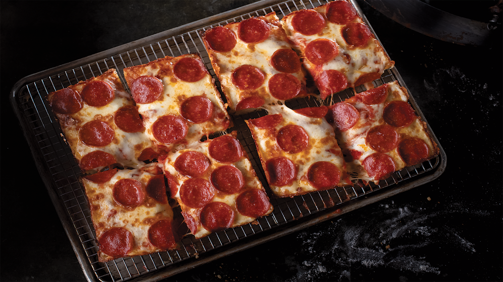 Jets Pizza | 3420 Valley Plaza Pkwy, Fort Wright, KY 41017, USA | Phone: (859) 344-4400