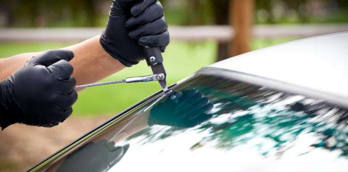 Low Price Auto Glass | 1903 N Blinn Ave, Wilmington, CA 90744, USA | Phone: (310) 522-9464