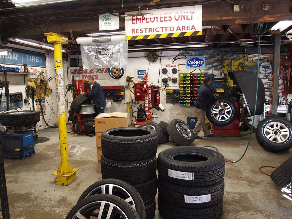 Kenwood Tire & Auto Service | 118 S Main St, West Bridgewater, MA 02379, USA | Phone: (508) 583-5031