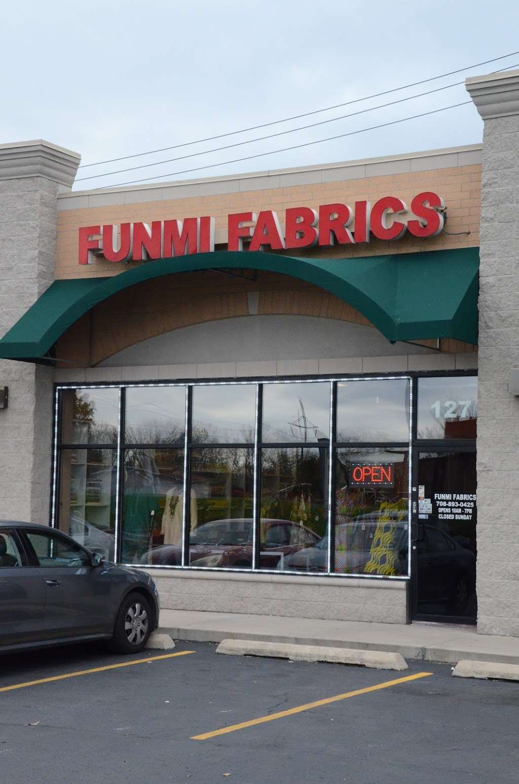 Funmi Fabrics | 127 W 159th St, Harvey, IL 60426 | Phone: (708) 893-0425