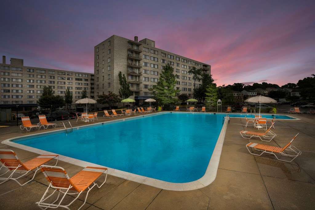 Top of the Hill Apartments | 3200 Curtis Dr, Hillcrest Heights, MD 20748, USA | Phone: (301) 485-2400