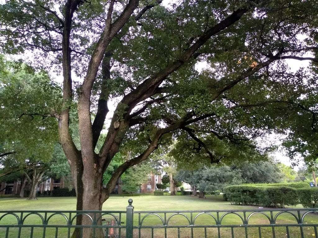 Carolyn H. Wolff Park | 4410 Clay Rd, Houston, TX 77041, USA